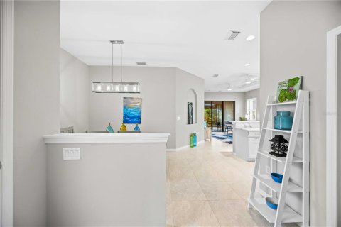 House in Venice, Florida 2 bedrooms, 146.88 sq.m. № 2366597 - photo 3