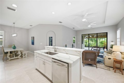 House in Venice, Florida 2 bedrooms, 146.88 sq.m. № 2366597 - photo 13