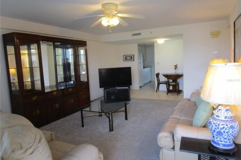 Condominio en venta en Saint Petersburg, Florida, 2 dormitorios, 87.33 m2 № 1522501 - foto 3