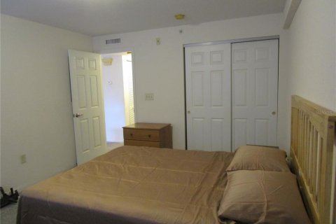 Condominio en venta en Saint Petersburg, Florida, 2 dormitorios, 87.33 m2 № 1522501 - foto 18