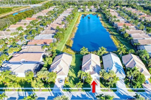 Casa en alquiler en Delray Beach, Florida, 3 dormitorios, 218.6 m2 № 1024515 - foto 1