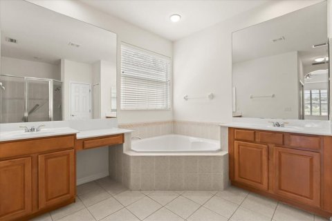 Villa ou maison à vendre à Lake Mary, Floride: 4 chambres, 269.42 m2 № 1900660 - photo 19