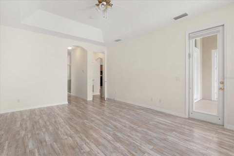 Villa ou maison à vendre à Lake Mary, Floride: 4 chambres, 269.42 m2 № 1900660 - photo 18