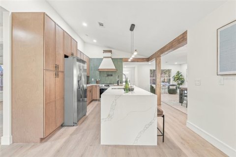 Купить виллу или дом в Брейдентон, Флорида 3 комнаты, 150.13м2, № 2429268 - фото 10