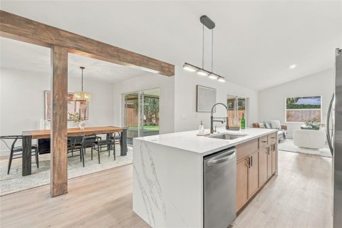Купить виллу или дом в Брейдентон, Флорида 3 комнаты, 150.13м2, № 2429268 - фото 12