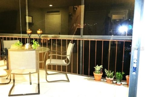 Condo in Tampa, Florida, 3 bedrooms  № 1810367 - photo 18