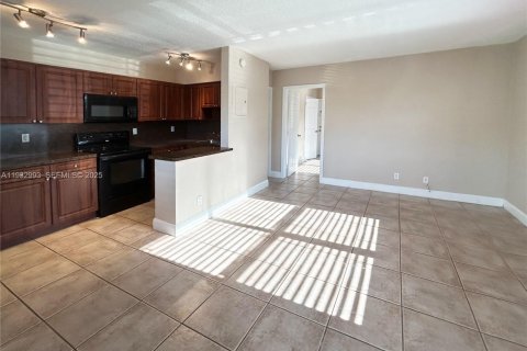 Снять в аренду квартиру в Форт-Лодердейл, Флорида 1 спальня, 46.45м2, № 1991799 - фото 3