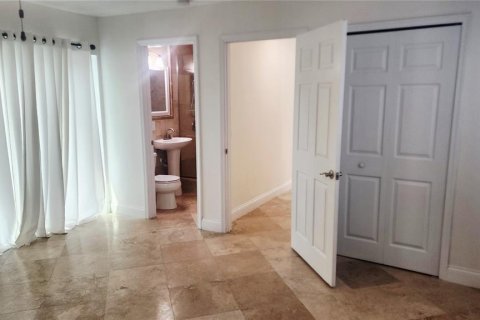 Villa ou maison à vendre à Altamonte Springs, Floride: 3 chambres, 154.59 m2 № 1899262 - photo 21