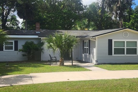 Villa ou maison à vendre à Altamonte Springs, Floride: 3 chambres, 154.59 m2 № 1899262 - photo 1