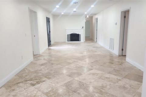 Villa ou maison à vendre à Altamonte Springs, Floride: 3 chambres, 154.59 m2 № 1899262 - photo 10