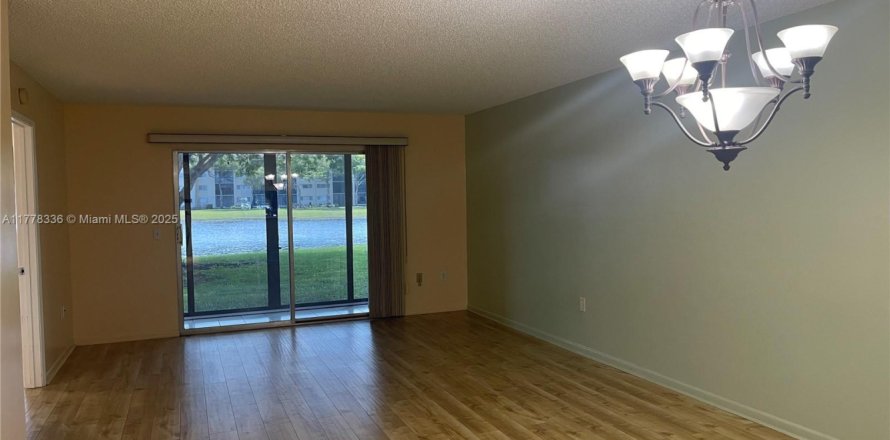 Condo à Pembroke Pines, Floride, 2 chambres № 1713982