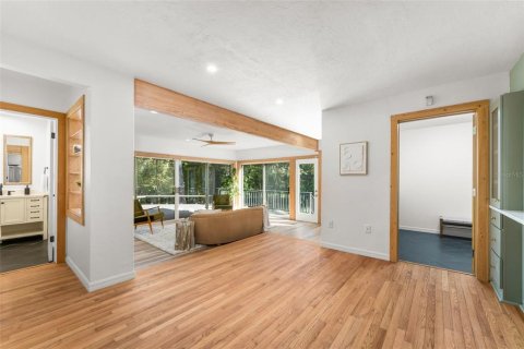 Casa en venta en Gainesville, Florida, 5 dormitorios, 308.62 m2 № 2396845 - foto 13