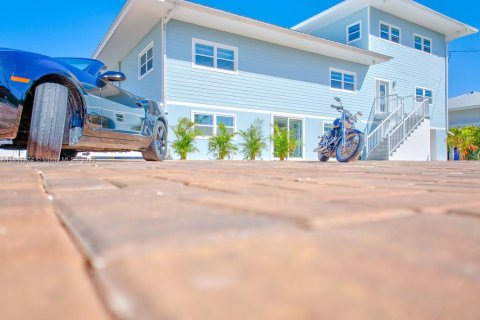 Villa ou maison à vendre à Marathon, Floride: 6 chambres, 306.21 m2 № 1958215 - photo 23