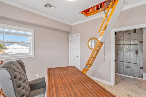 Villa ou maison à vendre à Marathon, Floride: 6 chambres, 306.21 m2 № 1958215 - photo 14