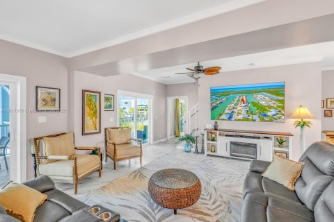 Villa ou maison à vendre à Marathon, Floride: 6 chambres, 306.21 m2 № 1958215 - photo 29