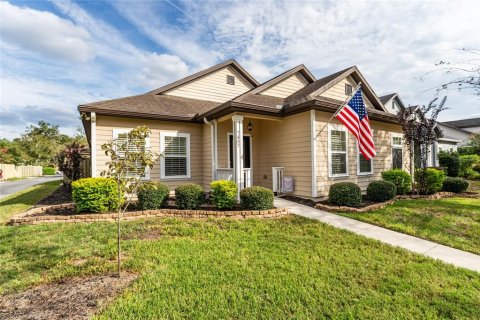 House in Gainesville, Florida 3 bedrooms, 148.27 sq.m. № 1899264 - photo 2