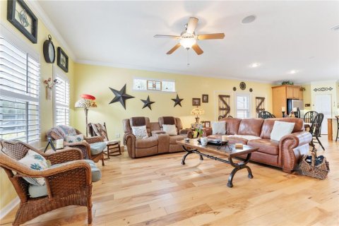 House in Gainesville, Florida 3 bedrooms, 148.27 sq.m. № 1899264 - photo 6