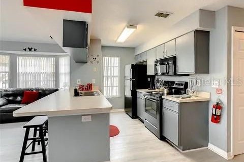 Condo in Kissimmee, Florida, 2 bedrooms  № 1648994 - photo 4