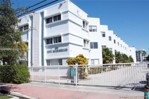 Condominio en alquiler en Miami Beach, Florida, 1 dormitorio, 61.59 m2 № 1926428 - foto 14