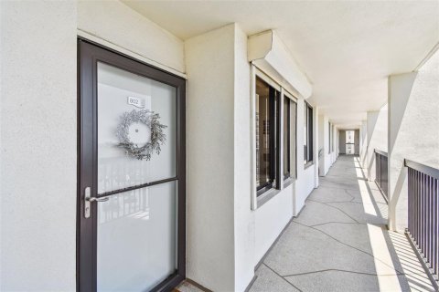 Condo in Saint Pete Beach, Florida, 2 bedrooms  № 1666680 - photo 3