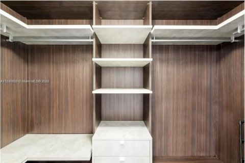 Condominio en venta en Miami, Florida, 3 dormitorios, 134.89 m2 № 1985111 - foto 20