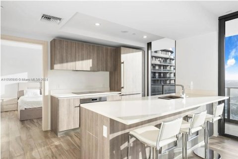 Condominio en venta en Miami, Florida, 3 dormitorios, 134.89 m2 № 1985111 - foto 11