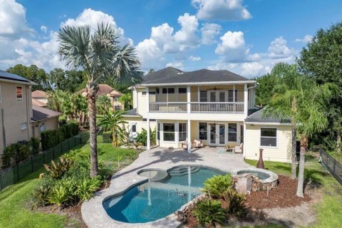 House in Tampa, Florida 5 bedrooms, 298.03 sq.m. № 2226295 - photo 2