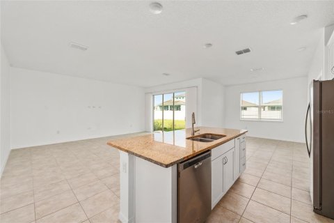 House in Ocala, Florida 4 bedrooms, 177.44 sq.m. № 2211261 - photo 28