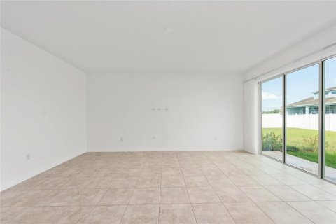 House in Ocala, Florida 4 bedrooms, 177.44 sq.m. № 2211261 - photo 16