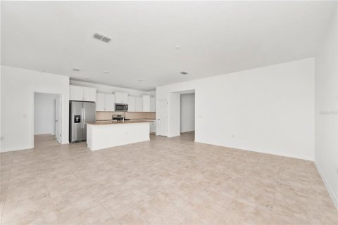 House in Ocala, Florida 4 bedrooms, 177.44 sq.m. № 2211261 - photo 14