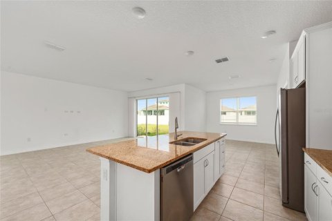 House in Ocala, Florida 4 bedrooms, 177.44 sq.m. № 2211261 - photo 27