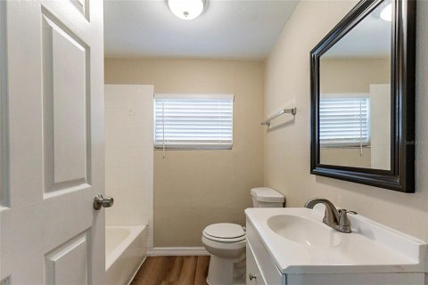 Casa en venta en Tampa, Florida, 3 dormitorios, 98.38 m2 № 1881343 - foto 19