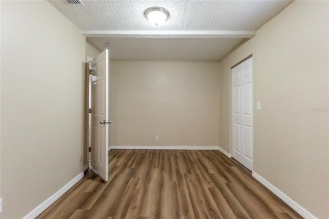 Casa en venta en Tampa, Florida, 3 dormitorios, 98.38 m2 № 1881343 - foto 18