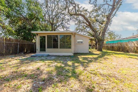 Casa en venta en Tampa, Florida, 3 dormitorios, 98.38 m2 № 1881343 - foto 26
