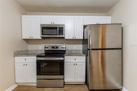 Casa en venta en Tampa, Florida, 3 dormitorios, 98.38 m2 № 1881343 - foto 3