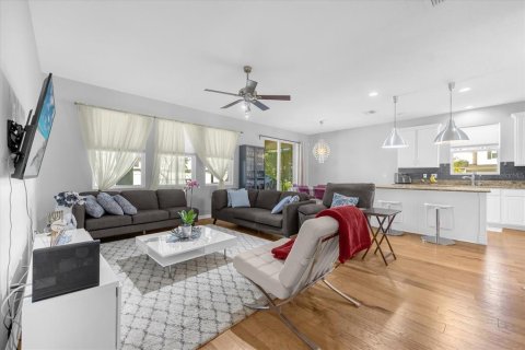 Casa en alquiler en Winter Park, Florida, 4 dormitorios, 171.22 m2 № 1879725 - foto 20