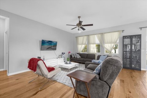 Casa en alquiler en Winter Park, Florida, 4 dormitorios, 171.22 m2 № 1879725 - foto 21