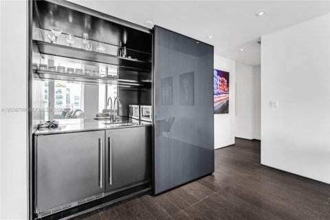 Copropriété à louer à Miami Beach, Floride: 2 chambres, 180.04 m2 № 2240063 - photo 8