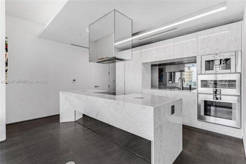 Copropriété à louer à Miami Beach, Floride: 2 chambres, 180.04 m2 № 2240063 - photo 10