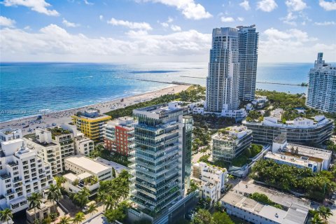 Copropriété à louer à Miami Beach, Floride: 2 chambres, 180.04 m2 № 2240063 - photo 4
