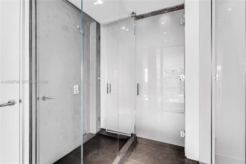 Copropriété à louer à Miami Beach, Floride: 2 chambres, 180.04 m2 № 2240063 - photo 30