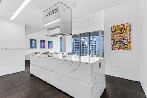 Copropriété à louer à Miami Beach, Floride: 2 chambres, 180.04 m2 № 2240063 - photo 6