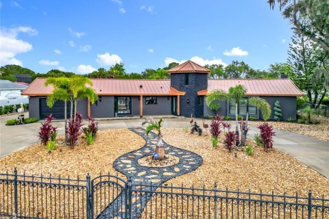 Casa en venta en Crystal River, Florida, 4 dormitorios, 264.68 m2 № 1813512 - foto 1