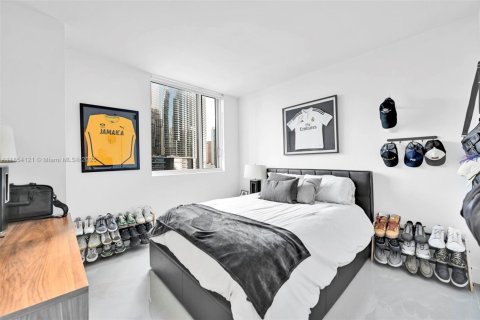 Condo in Miami, Florida, 3 bedrooms  № 1888877 - photo 16