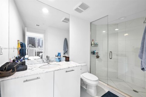 Condo in Miami, Florida, 3 bedrooms  № 1888877 - photo 18