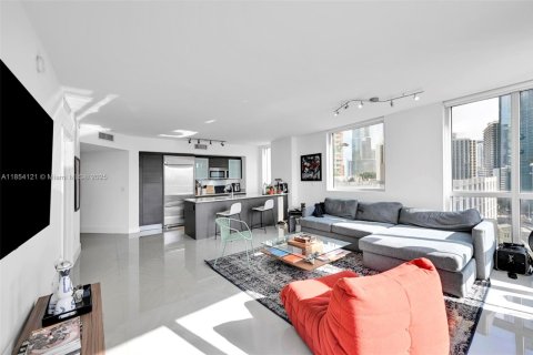 Condo in Miami, Florida, 3 bedrooms  № 1888877 - photo 4