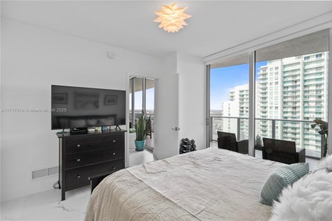 Condominio en venta en Miami, Florida, 2 dormitorios, 116.78 m2 № 1972822 - foto 14