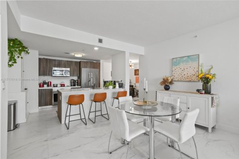 Condominio en venta en Miami, Florida, 2 dormitorios, 116.78 m2 № 1972822 - foto 4
