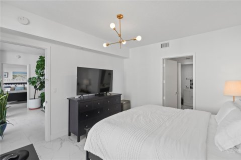 Condominio en venta en Miami, Florida, 2 dormitorios, 116.78 m2 № 1972822 - foto 11