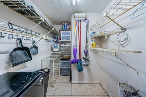 Купить кондоминиум в Сент-Питерсберг, Флорида 5 комнат, 82.68м2, № 2123380 - фото 25